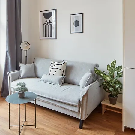 Days - Modern W Easy Access Apartamento