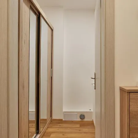 Days - Modern W Easy Access Apartamento *
