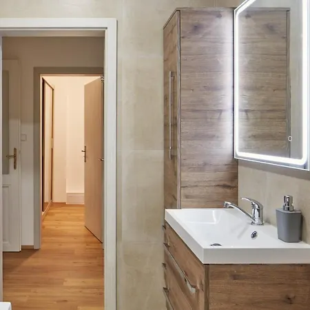 Days - Modern W Easy Access *