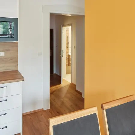 Days - Modern W Easy Access Prag